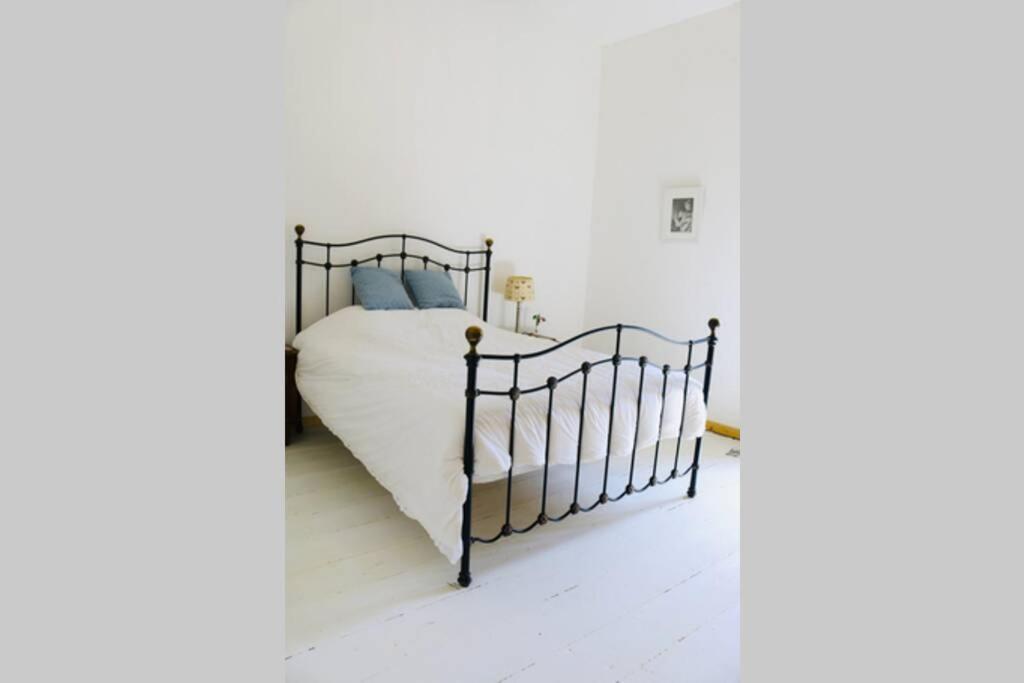 As Seen On A New Life In The Sun - Beautiful 3 Bedroom Cottage With Shared Pool Montboyer Exterior photo