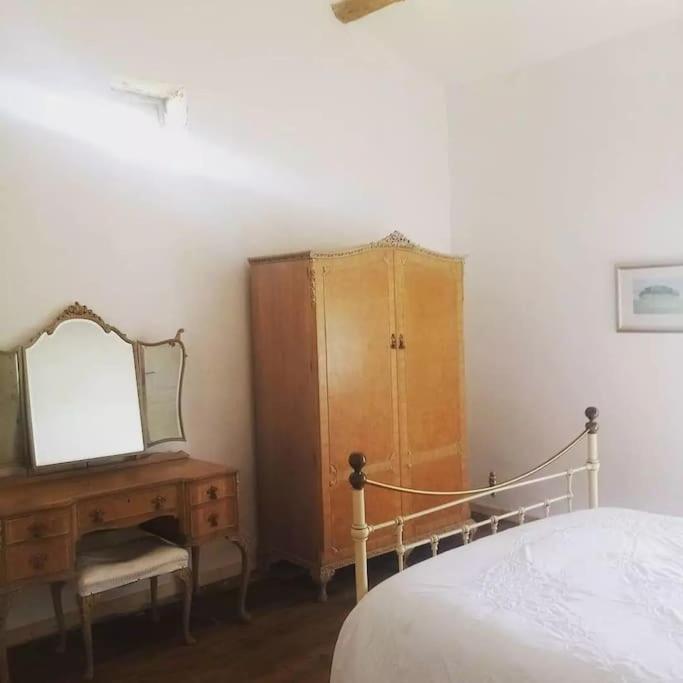 As Seen On A New Life In The Sun - Beautiful 3 Bedroom Cottage With Shared Pool Montboyer Exterior photo